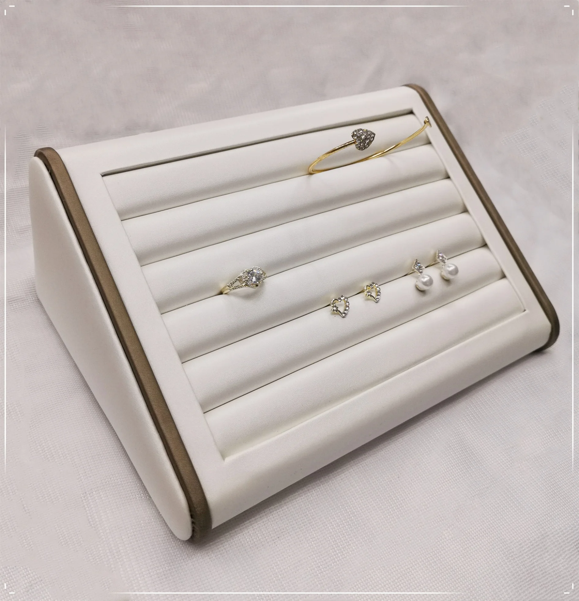 High-end Brushed Leather Ring Earrings Bracelet Trapezoidal Vertical Horizontal Jewelry Display Stand - Image 2