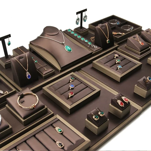 Custom Logo Luxury Leather PU Wood Necklace Display Stand Set - Image 2