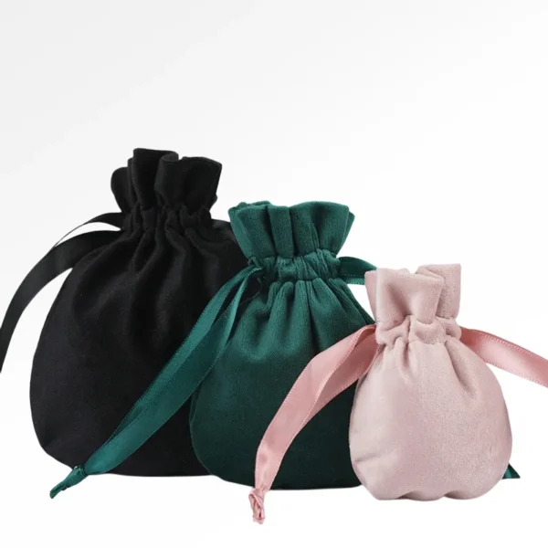 Manufacturer Custom Eco-Friendly Velvet Pouch Eco-Sustainable Ring and Jewelry Container Bag